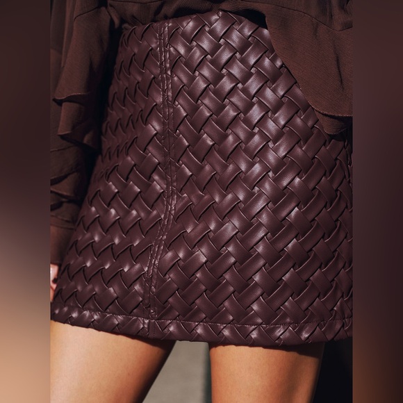 NWT - Faux Leather Woven Mini Skirt - Picture 4 of 6